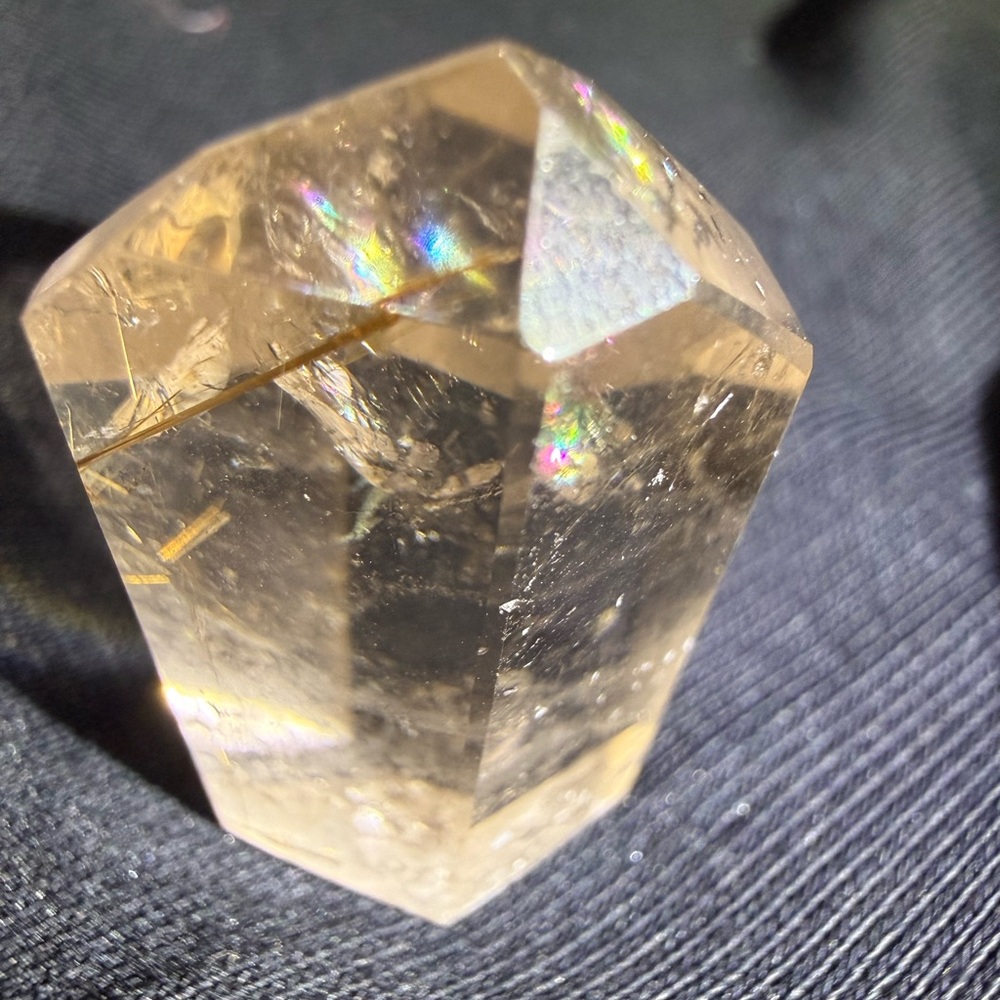 #1 Golden Rutilated Quartz - Picture 5 of 6